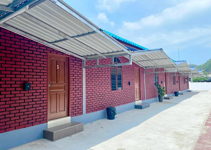 Sasuka Chalet Pantai Pandak Kuala Terengganu